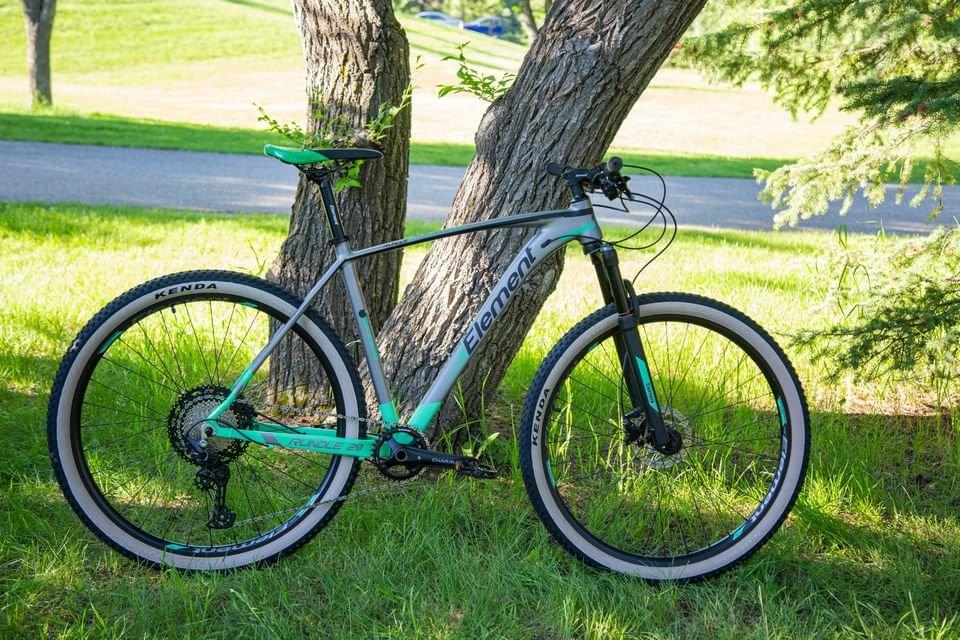 12 Speed Deore Mountain Bike